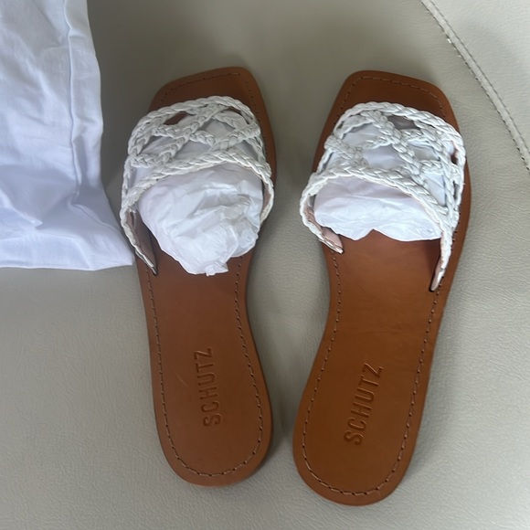 NWT (SCHUTZ) New inbox ladies slippers size 7.5 - Picture 4 of 11